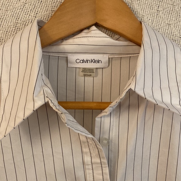 Calvin Klein button down shirt - Picture 2 of 4